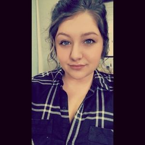 Meet your Posher, Olivea